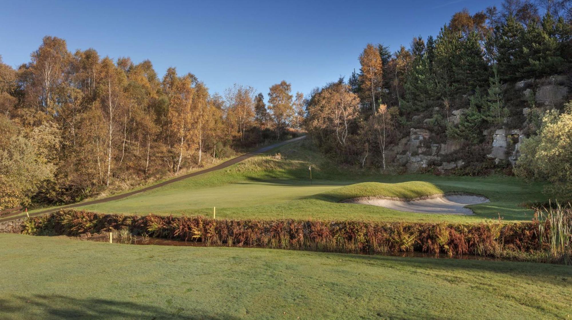 קמברנולד Doubletree By Hilton Glasgow Westerwood Spa & Golf Resort מראה חיצוני תמונה